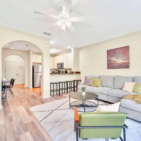Modern 2Br Condo - Hot Tub And Pool - Near Disney Orlando Buitenkant foto