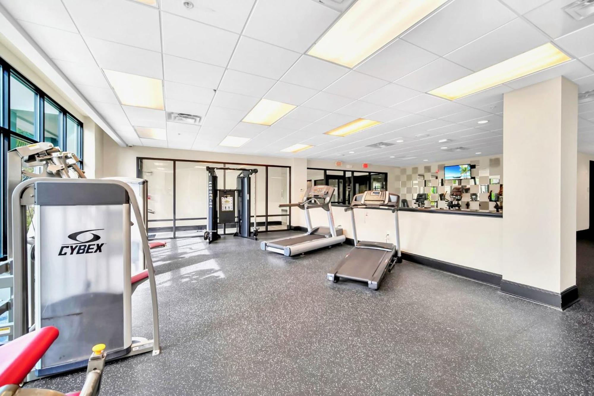 Modern 2Br Condo - Hot Tub And Pool - Near Disney Orlando Buitenkant foto