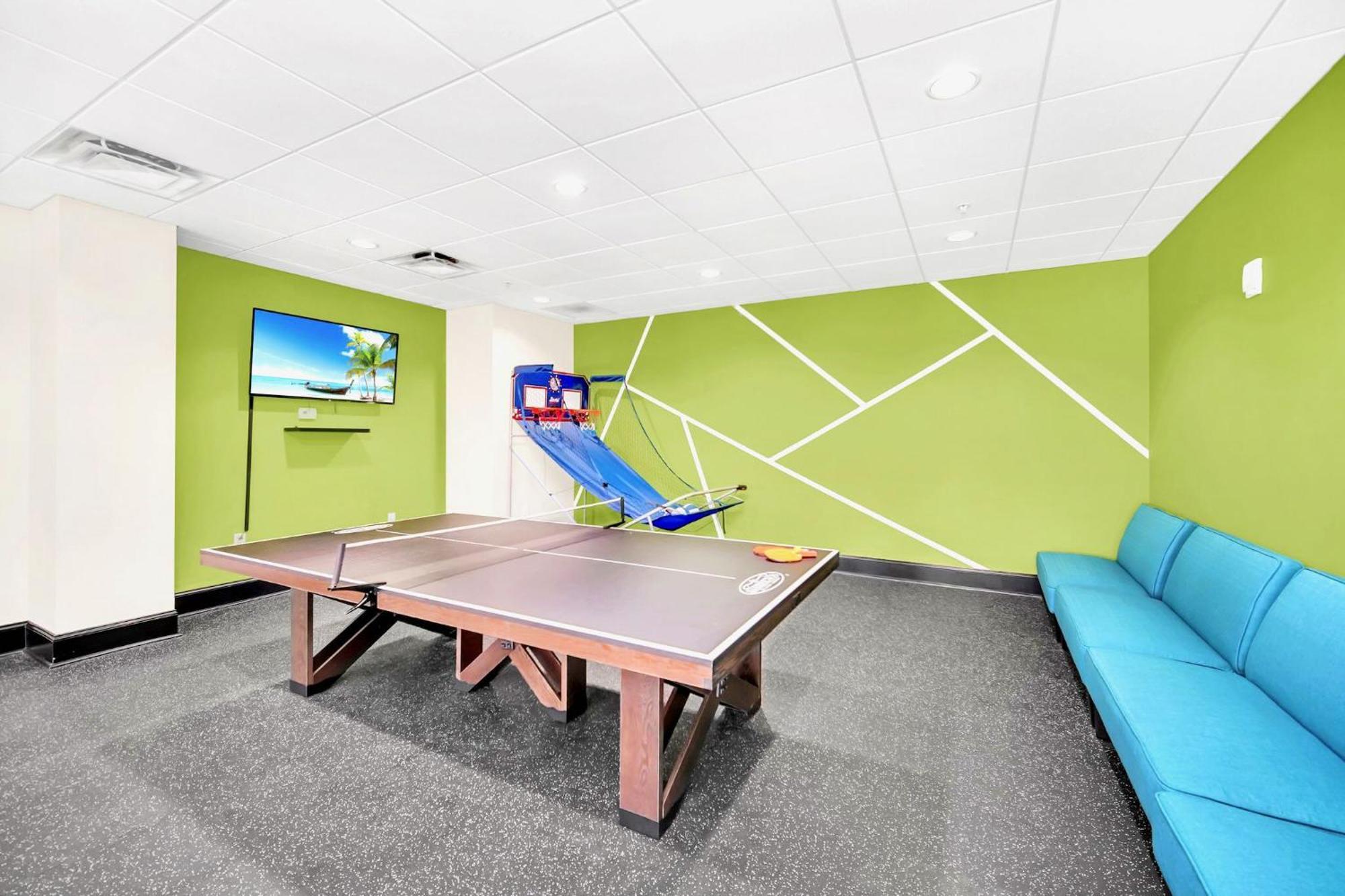 Modern 2Br Condo - Hot Tub And Pool - Near Disney Orlando Buitenkant foto