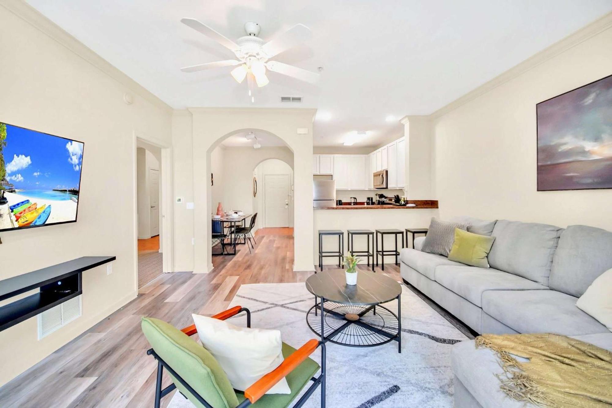 Modern 2Br Condo - Hot Tub And Pool - Near Disney Orlando Buitenkant foto